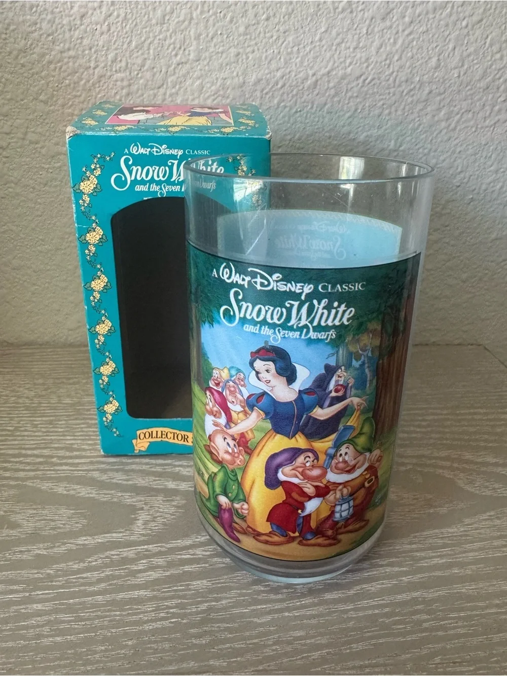Vintage Disney Burger King Snow White Plastic Cup Glass Collector Series 1994